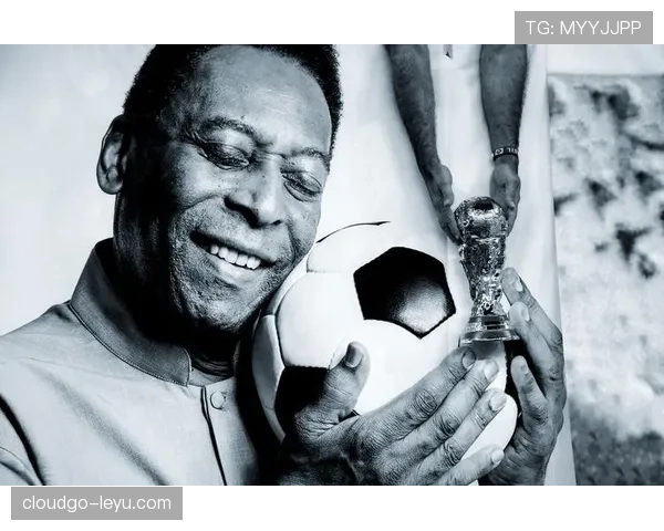 贝利传奇永存：三冠王辉煌激励新一代足球之星