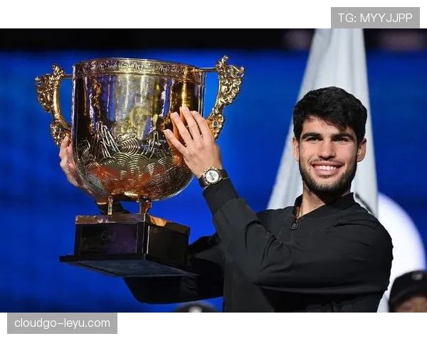 阿尔球队新赛季表现强劲 新帅领衔冲击冠军引关注