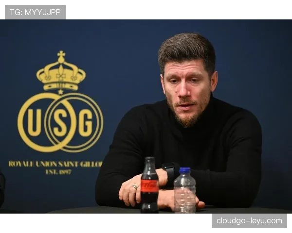 摩纳哥主帅革新进攻体系，战术亮点引爆媒体热议